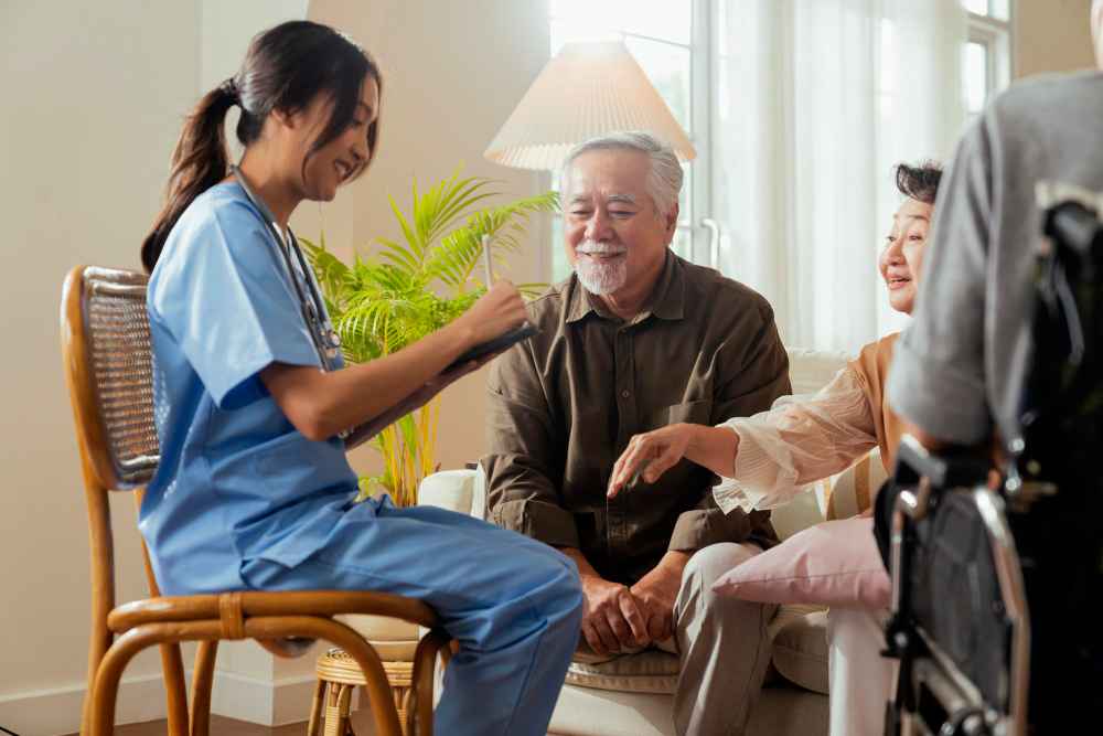 7 Keterampilan Penting yang Harus Dimiliki Seorang Caregiver!
